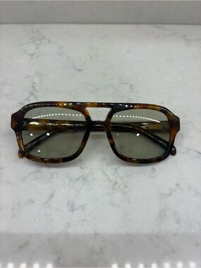 VEHLA Dixie Tort Sage Sunglasses